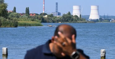 Прикрываются детьми: российские военные разместились в школе города Курчатов