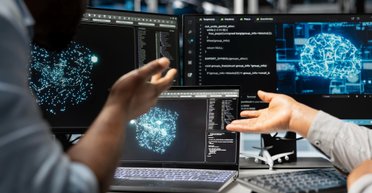 "Можемо стати непотрібними": ШІ-помічник раптом "злякався", що його замінить новий ШІ