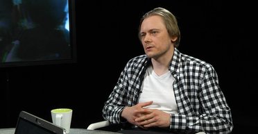 Человек в скафандре. Как спорить с пропагандистом Кремля