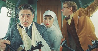 Зухвала черниця і візуальна одержимість: про що фільм "Фінікійська схема" Веса Андерсона