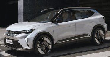 Renault Scenic возвращается на рынок: подробности и характеристики (фото)