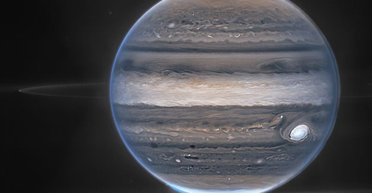 Сонце завдало удару по Юпітеру і нагріло половину планети: чому це важливо для нас (фото)