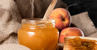 Сонце за склом: рецепт швидкого і простого абрикосового варення