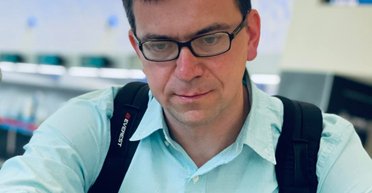 Отправили проходить ВВК: в Ровно отец пятерых детей и известный врач получил повестку