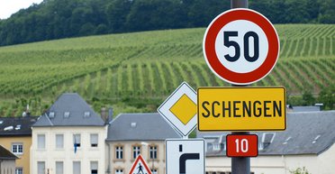 Куда податься. Рейтинг самых лояльных к украинцам посольств стран Шенгена