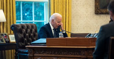 Галантерейщик Суровикин и испуганный Байден: как США пытаются объяснить, почему не помогли Украине