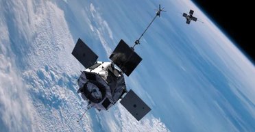 Сьогодні на Землю впаде апарат NASA вагою 600 кг: 14 років перебував у космосі (фото)