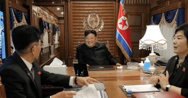 Кім Чен Ин виїхав за кордон на куленепробивному поїзді: що там всередині (фото)