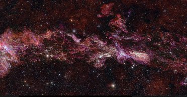 Астрономи зробили найбільшу фотографію центру Чумацького Шляху: що вони там побачили (фото)