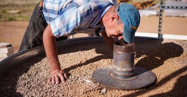 Науковці придумали "кам'яну батарею": зможе вночі обігрівати будинки та нагрівати воду