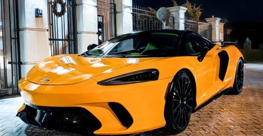 Суперкар на каждый день: в Украине заметили нетипичный McLaren (фото)