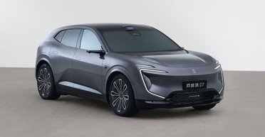 Нового конкурента Tesla Model Y от Huawei показали на первых фото