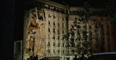 Удар ЗС РФ по Дніпру: кількість поранених зросла до 9 осіб, серед них діти (фото)