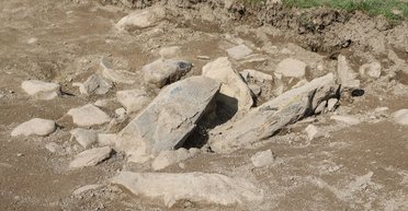 В Британии обнаружили гробницу, которой могут быть тысячи лет (фото)