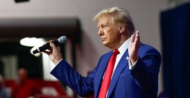 "Йому потрібно "продати" Україну РФ": Трамп відреагував на злиту розмову Віткоффа щодо мирного плану