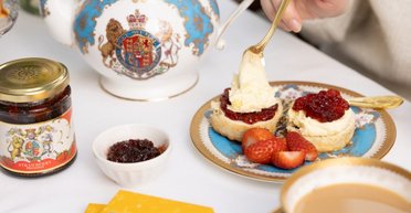 Королевский клубничный джем: как приготовить варенье, которое любила королева Елизавета