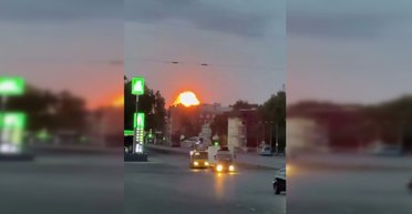 Ракетный удар по многоэтажке в Днепре: в сети появилось видео