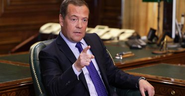 "Ось що ви отримаєте": Медведєв пригрозив Європі ударом "Орешника"