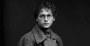 "Ганьба для цілої кіноіндустрії": звинувачений у насильстві Темляк отримав нагороду "Золота Дзиґа"