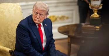 Большой заговор и "кое-что интересное" от Трампа: что на самом деле кроется за загадочными заявлениями президента США