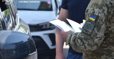 Выезд из Украины: как проверяют мужчин при пересечении границы и кому отказывают (видео)