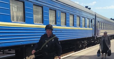Движение поездов в прифронтовых регионах: "Укрзализныця" опровергла приостановку