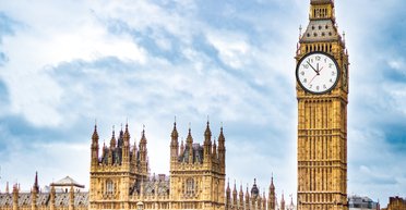 Часы кризисного дня. Сколько минут осталось до начала финансовой бури в Украине