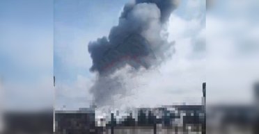 РФ ударила КАБом по Кривому Рогу: в городе прогремели взрывы и поднялся дым
