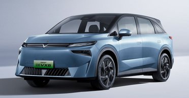 Недорогой семейный электрокроссовер от Nissan рассекретили до премьеры (фото)