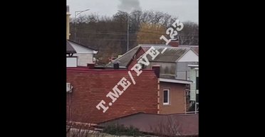 "Был сильный грохот": в Ейске прогремел взрыв, местные не исключают падение самолета (видео)