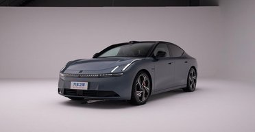 Geely и Volvo представили нового конкурента Tesla Model S с запасом хода 800 км (фото)