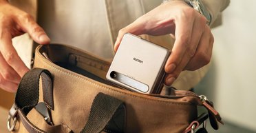 Помещается в карман: представлен раскладной HD мини-проектор Aurzen Zip (видео)