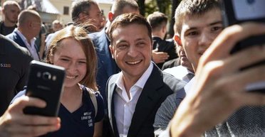 Креатива подвезли. Как у Зеленского хотят использовать молодежь для сохранения власти