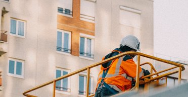 Квартири в п'ятьох областях: коли в Україні будуватимуть житло для ВПО