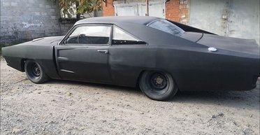 Українці перетворили стару "Волгу" на культове авто з фільму "Форсаж" (фото)