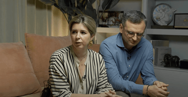 "Пішов у прийми": Дмитро Кулеба розповів про знайомство та розподіл бюджету з коханою (відео)