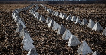 "Выглядит очень странно": на Харьковщине за два года не обустроили оборонительные сооружения (фото)