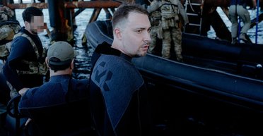 Кирилл Буданов побывал на острове Змеиный и газодобывающих платформах в Черном море (фото)