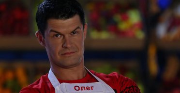 "От ТЦК никогда не бегал": звезда "Мастер Шеф" пошел в ВСУ и кормит десантников (фото)