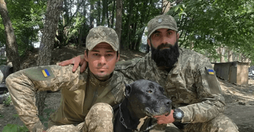 Примусово мобілізований Ломакін заспівав для побратимів: як проходить його служба