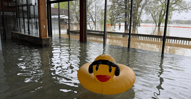 Власник навмисно затопив свій ресторан: важко повірити, для чого він це зробив (фото)