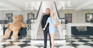 Дружина втратила свідомість: збанкрутілий мільярдер продає свій будинок і авто (фото)