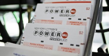 Віщий сон про джекпот: жінка прокинулася і стала мільйонеркою (фото)