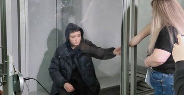 Не знала, что было в пакете: подозреваемая в теракте во Львове расплакалась в зале суда (видео)