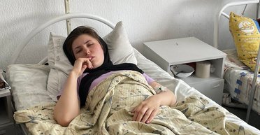 "Все вокруг меня погибли": история 22-летней раненой во время удара по Черкасской Лозовой (фото)