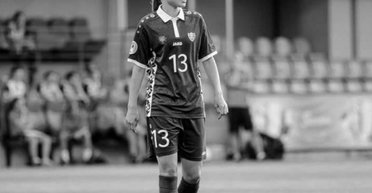 Сорвалась со скалы: трагически погибла известная футболистка, которая играла за украинскую команду (фото)