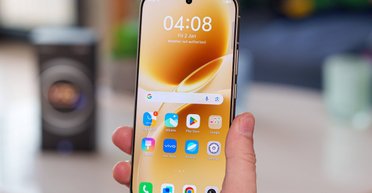 Удачный смартфон среднего класса с мощной АКБ: какую модель высоко оценили эксперты (фото)