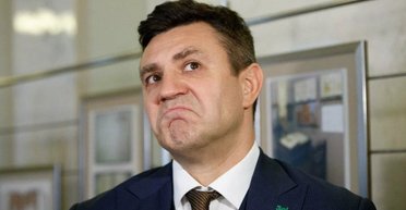 Попри стан здоров'я і арешт: як Миколі Тищенко опинився на засіданні Верховної Ради