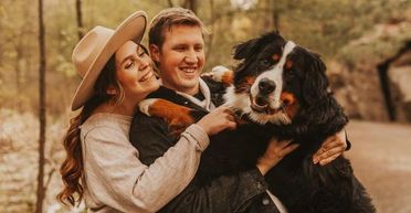 Дешево та стильно: пара живе у старій хатинці, яка була реквізитом у парку розваг (фото)