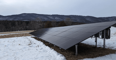 Солнечные панели будут работать лучше, если погода будет плохой: до чего додумались ученые